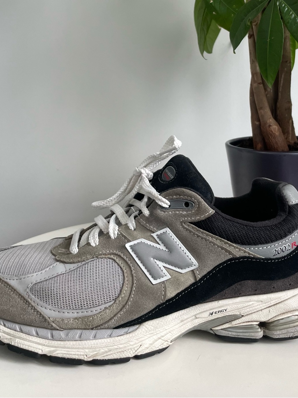 Men Size 10.5 New Balance 2002R
Slate Grey Raincloud Shoes